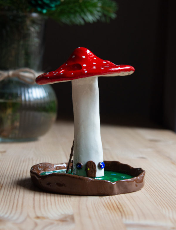 Mushroom holder - Mushroom residence - Image 2